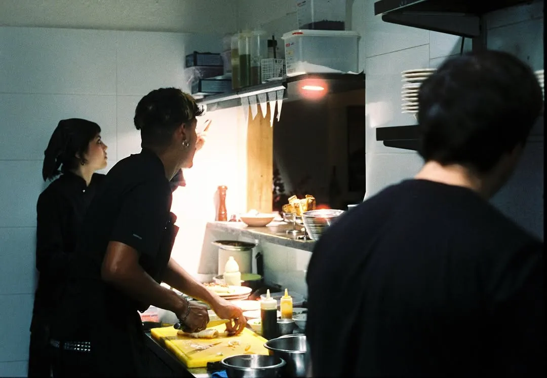 La cocina de Manifest en pleno servicio.